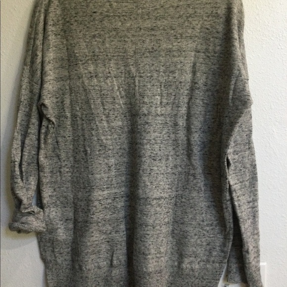 Oversized V-Neck Sweater - Picture 3 of 5